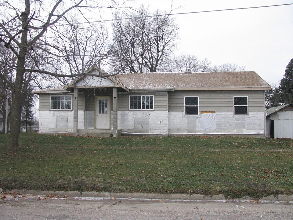 2nd image of 680 Main Ave S