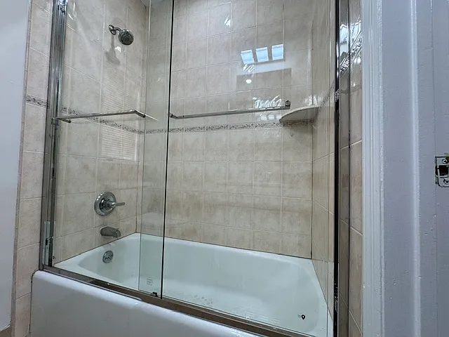 200 E Madison Ave #2 — Photo 9