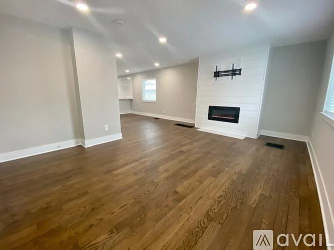 1306 Virginia Ave — Photo 6