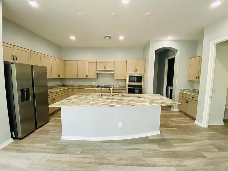 2828 W Patagonia Ct — Photo 3