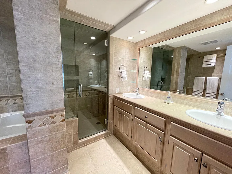 916 E Hopkins Ave #102 — Photo 15