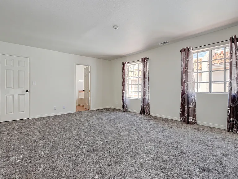 511 N Elena Ave #B — Photo 17