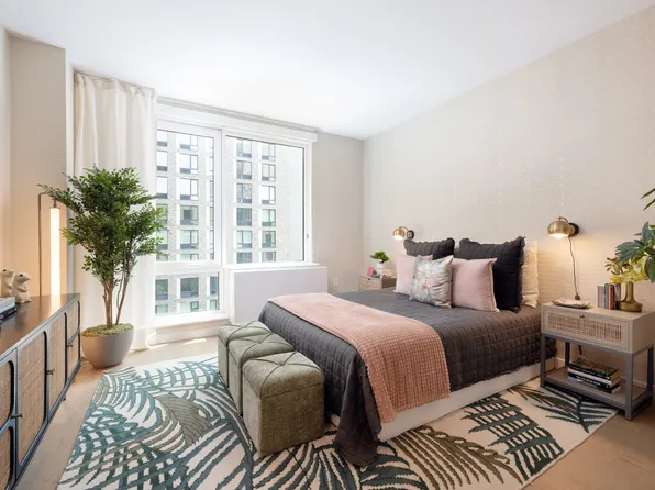 407 West 206th Street image 1 of 42