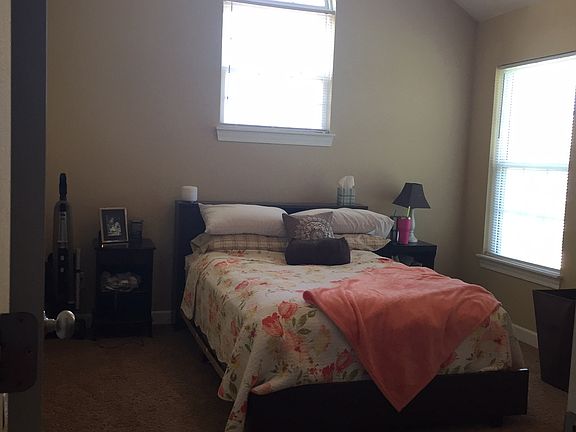 4th image of 9002 SW Macintosh Dr