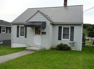 2029 Lee Ave, Bluefield, VA 24605