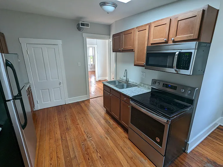 225 Fosdick St — Photo 19
