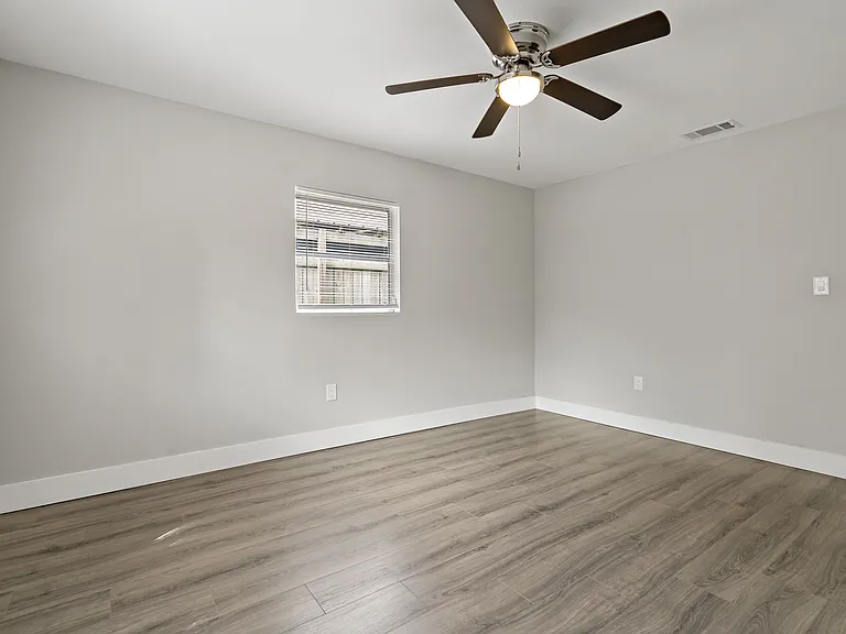 3810 S Randall St #B — Photo 42
