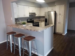 645 Westridge Dr APT 9, West Bend, WI 53095