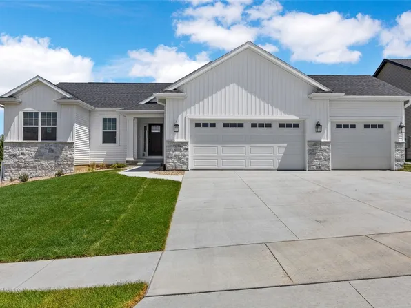 101 Shiloh Vista Ave, Vinton, IA 52345