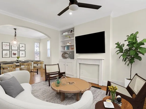 211 South St #Penthouse 3, Jamaica Plain, MA 02130