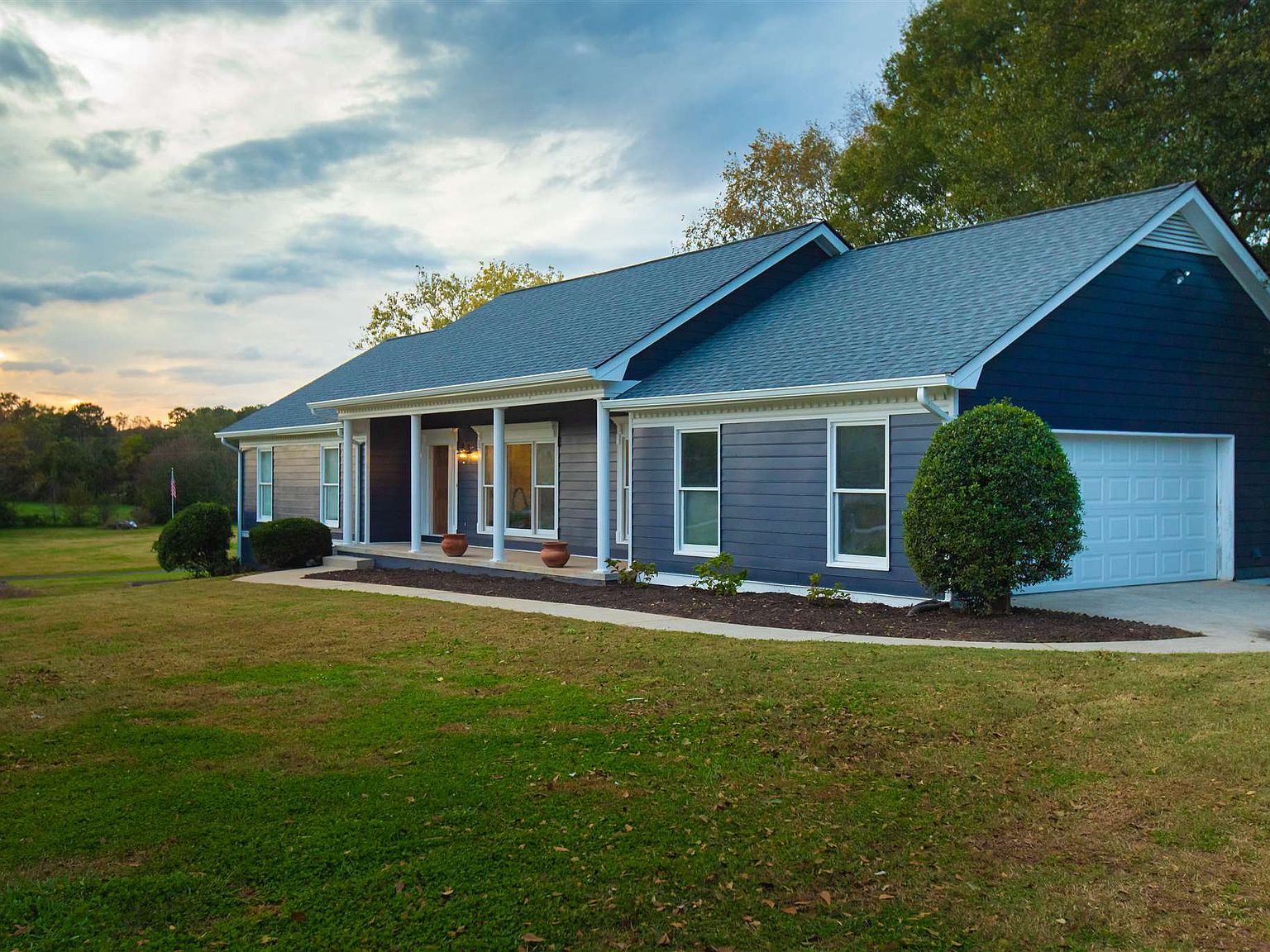 3667 Tom Brewer Rd Loganville Ga 30052 Mls 8886632 Zillow