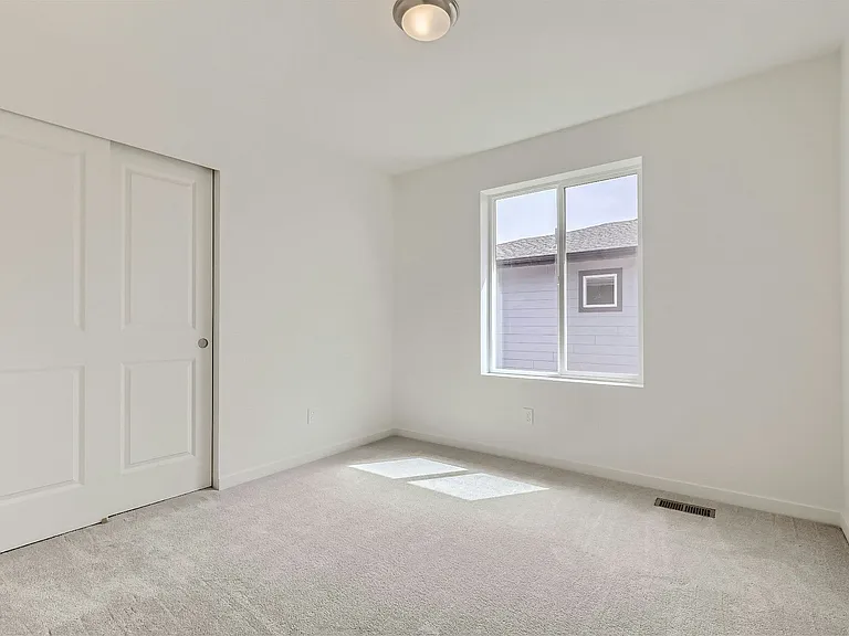 560 Cottonwood Ave — Photo 19