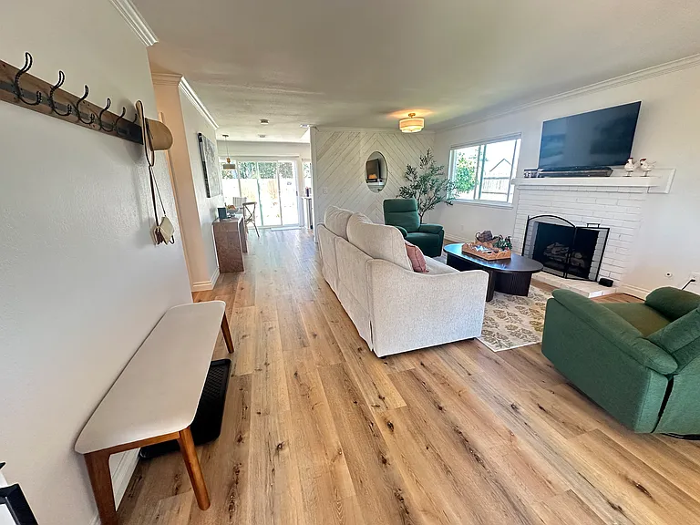 120 Nina Pl — Photo 12