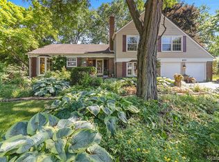 620 S Spinningwheel Ln, Bloomfield Hills, MI 48304