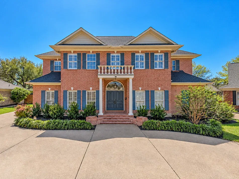 9204 Sunlake Ct