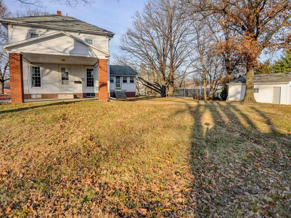 214 W Lincoln St, Edinburg, IL 62531