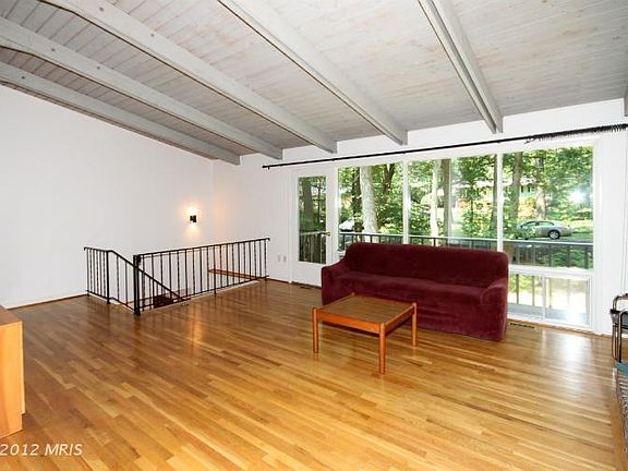 3rd image of 4209 Sherando Ln