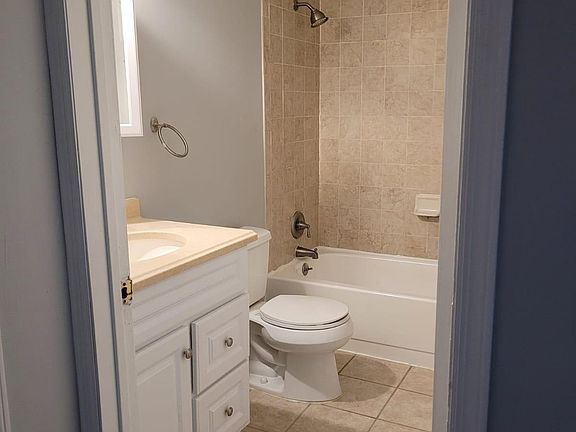 3rd image of 514 Sharon Garden Ct #514