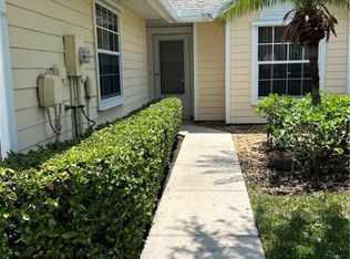 493 7th St, Vero Beach, FL 32962