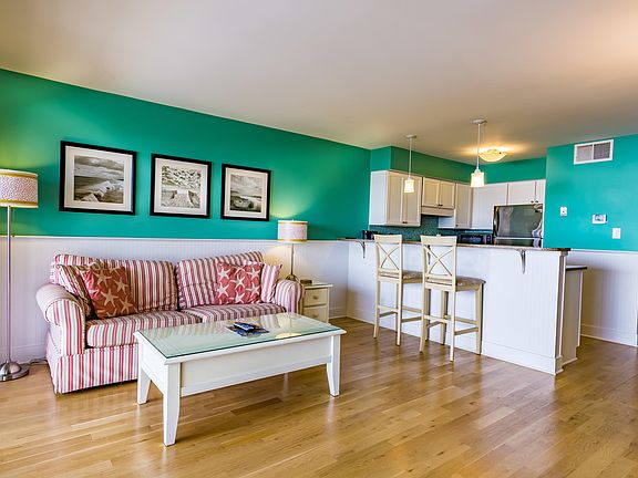 5th image of 1311 S Lake Park Boulevard #20b