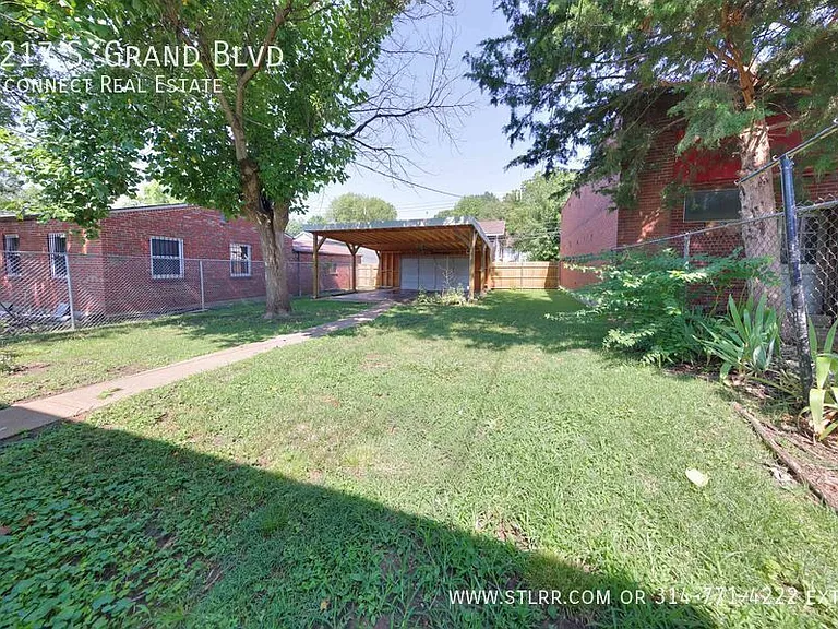5217 S Grand Blvd — Photo 18