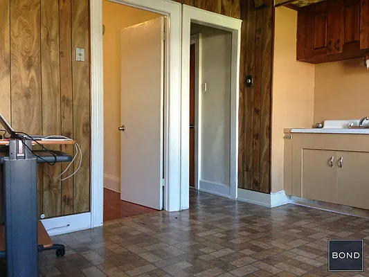 Rented by Bond New York | media 43