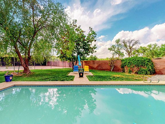2nd image of 3313 La Mancha Dr NW