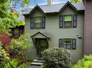 826 Hard Rd #B3, Hartford, VT 05047