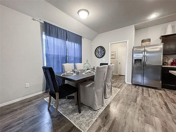3rd image of 509 SE Reid St
