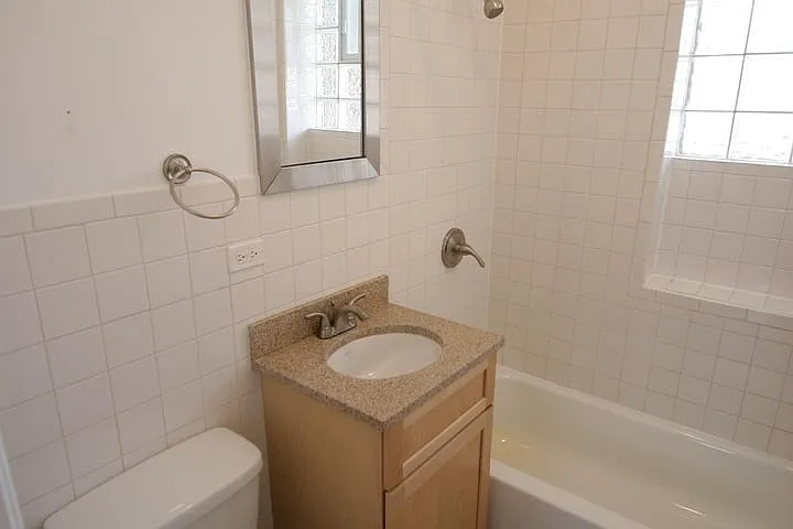 Maple Court — Photo 25