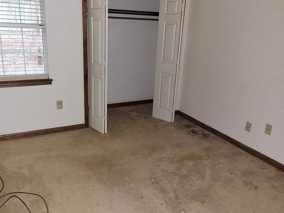 2nd image of 5062 Womack Dr