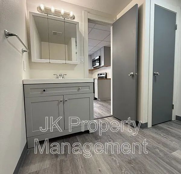 1815 8th Ave N #1 — Photo 17