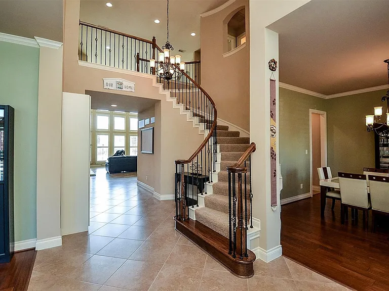 2239 Monarch Terrace Dr — Photo 3