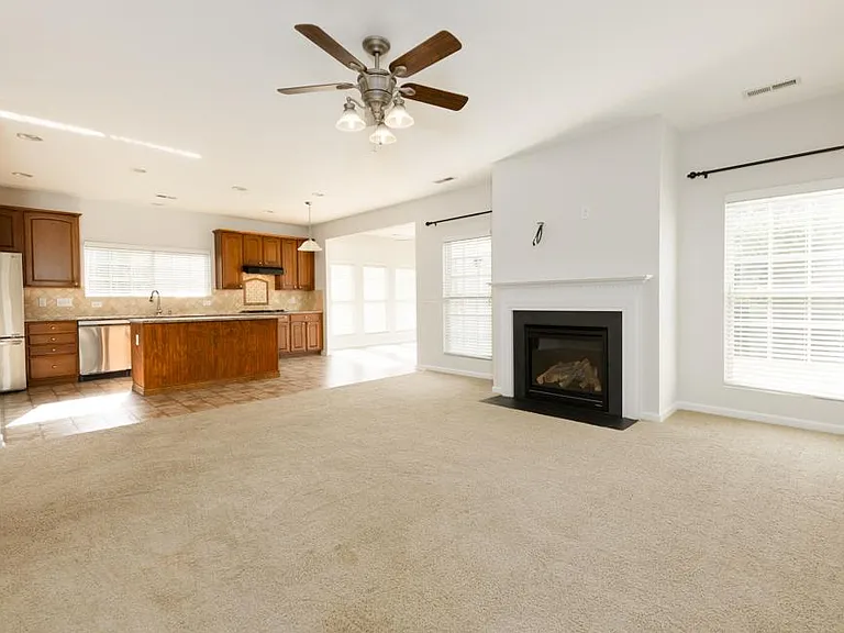 5203 Helsley Ct — Photo 2