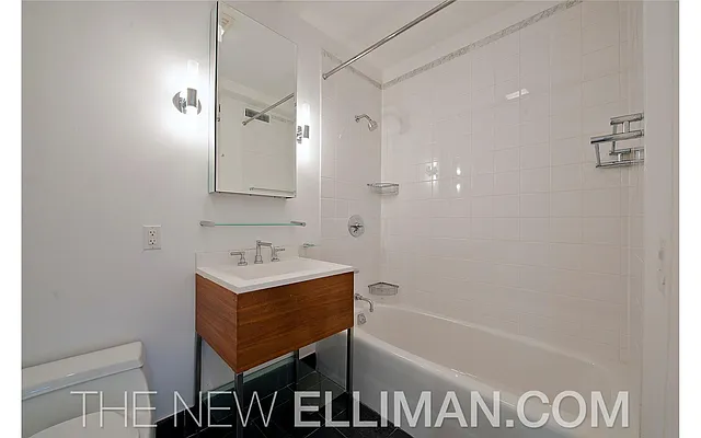 Rented by Douglas Elliman | media 14