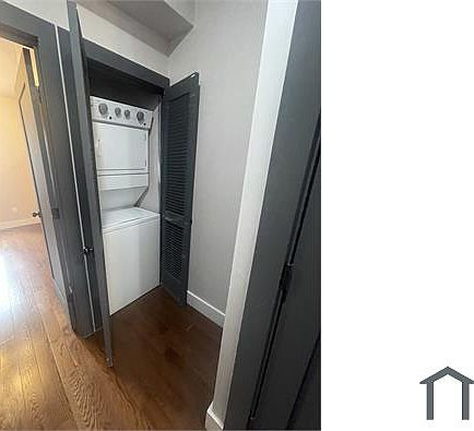 3rd image of 62 Vroom St #1B
