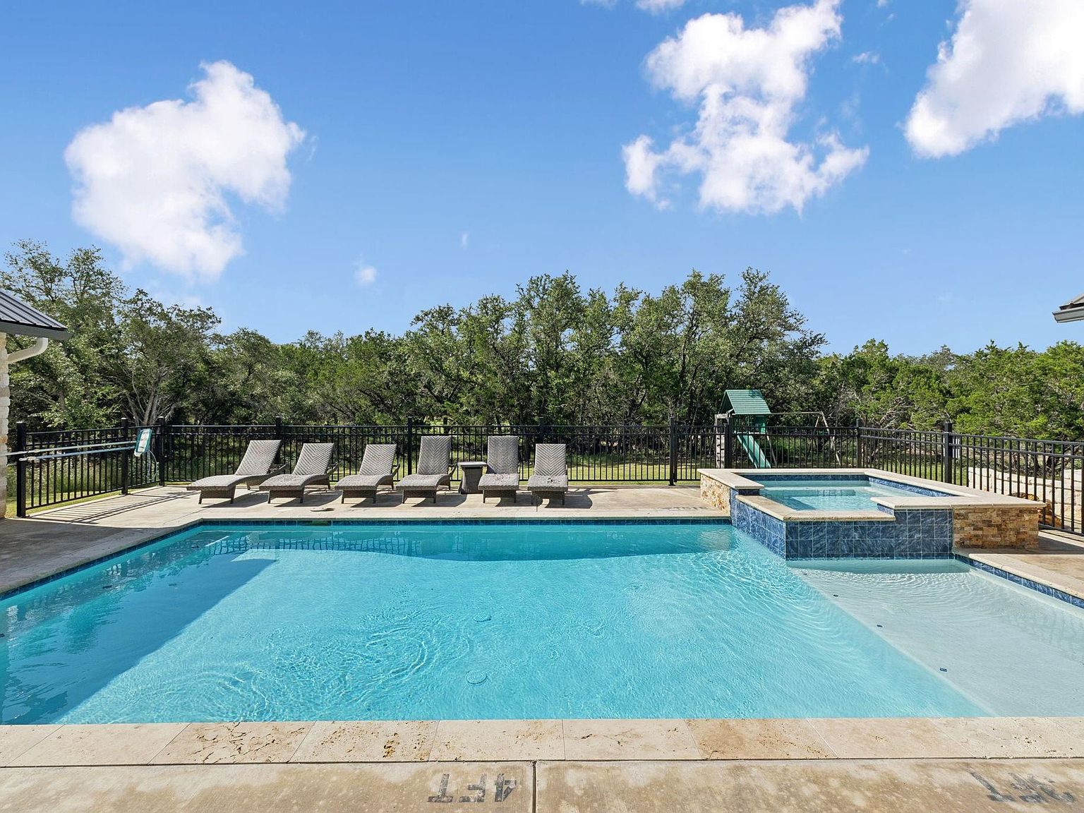 1723 Mountain Valley Dr