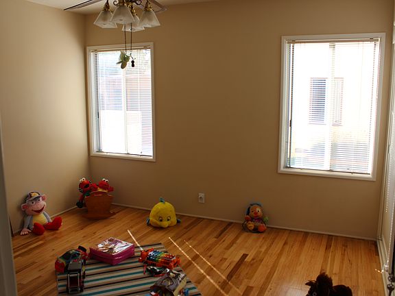 5th image of 3564 Charlemagne Ave