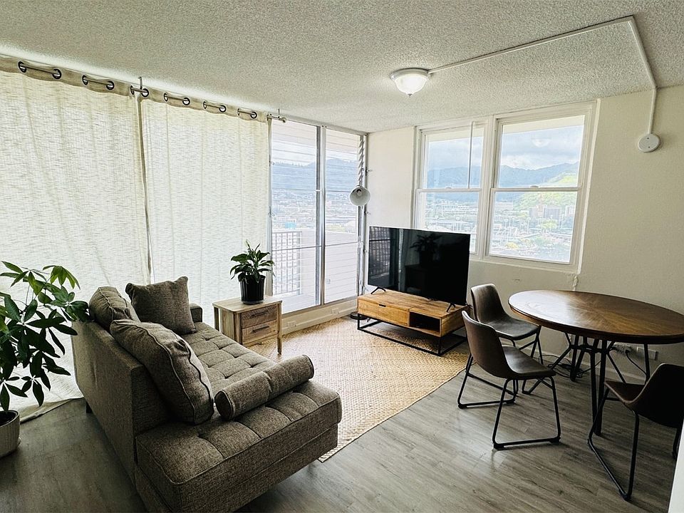 1st image of 2754 Kuilei St APT 2101