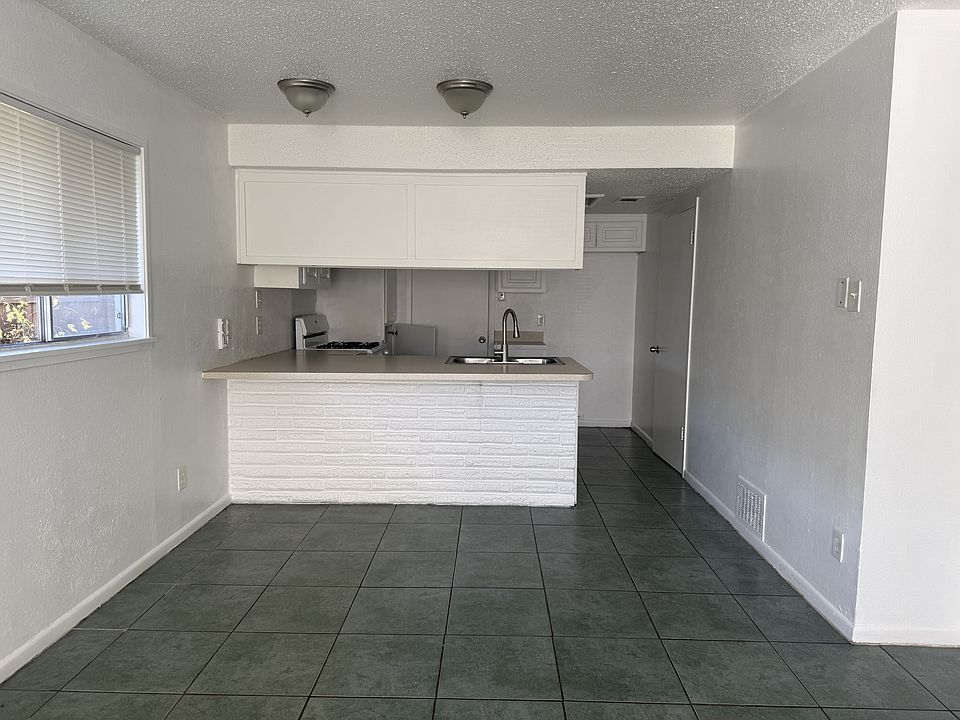 1st image of 3025 Lourdes St #3025