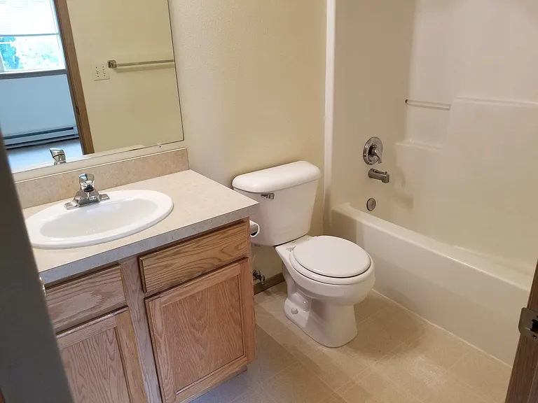 26-1435 3rd Ave E #26 — Photo 6
