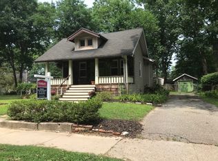 716 Catalpa Dr, Royal Oak, MI 48067
