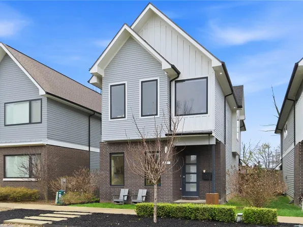 212 SE 7th St, Bentonville, AR 72712