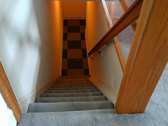 Entry Hall to Apartment