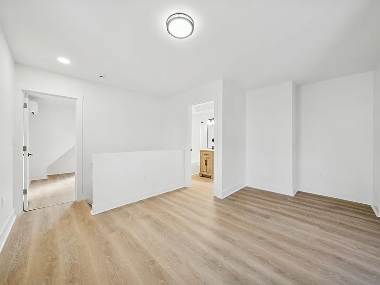 216 Whipple St — Photo 26