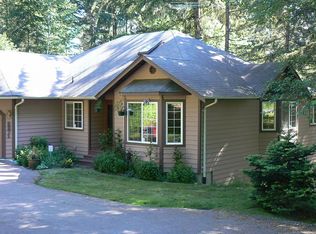 8371 SE McBreen Ln, Pt Orchard, WA 98367