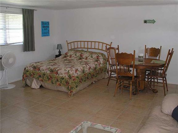 5th image of 571 Saint Judes Dr