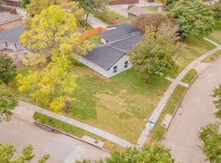 424 NW Pleasant Valley Ln, Richardson, TX 75080