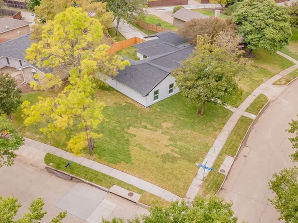 424 NW Pleasant Valley Ln, Richardson, TX 75080