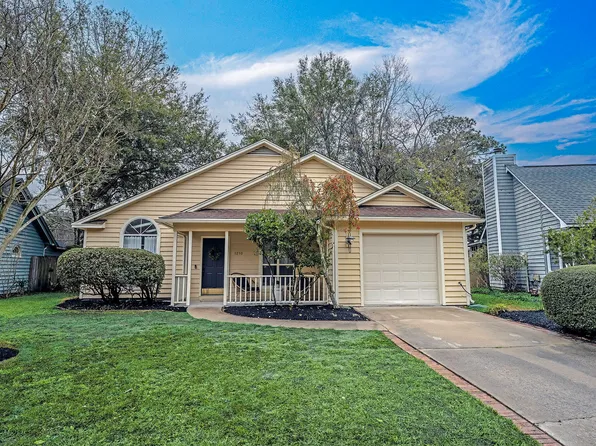 1258 Llewellyn Rd, Mount Pleasant, SC 29464